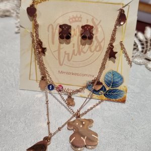 Juego de 3 cadenas con dije y aretes para dama