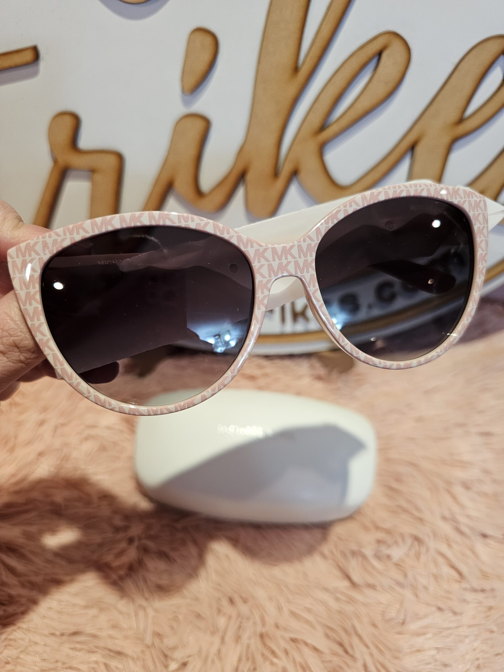 Michael Kors - Lentes branding - Imagen 3