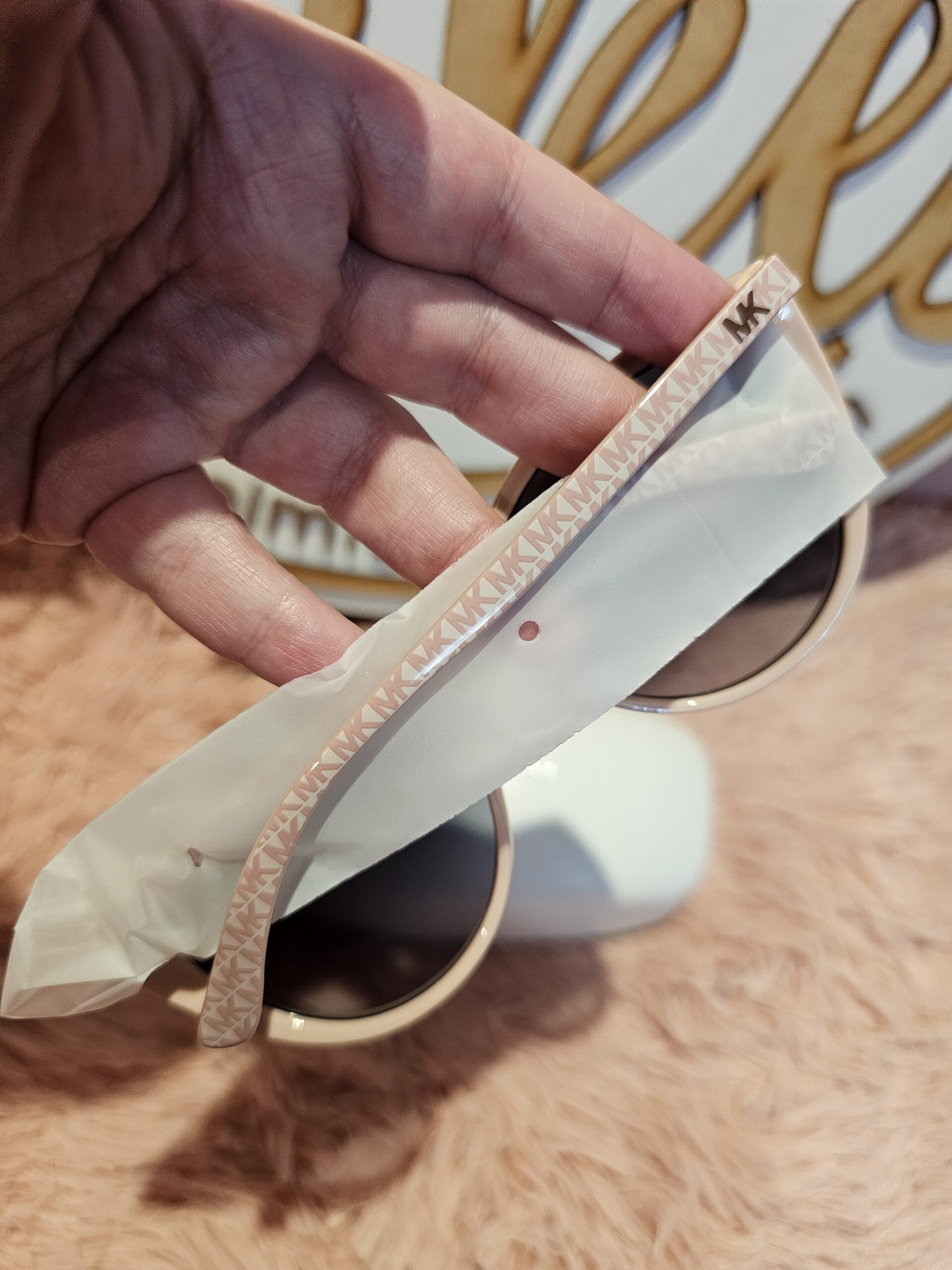 Michael Kors - Lentes branding - Imagen 4